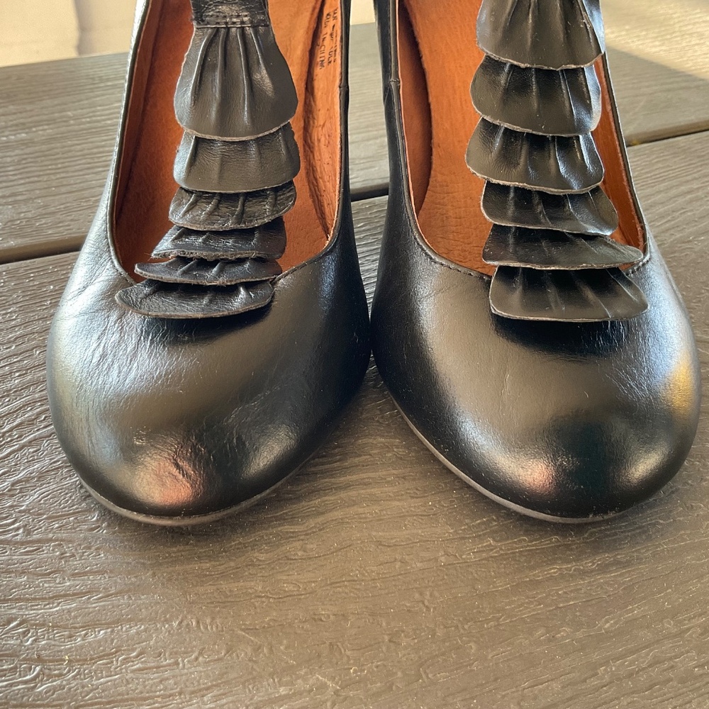 Crown Vintage Women’s Size 9M Heels Black Leather Buckle Ankle Strap Retro - Picture 4 of 16